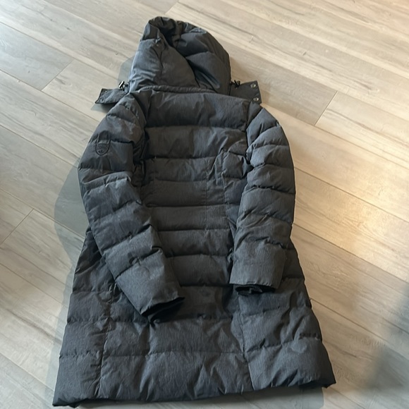Down filled Roots winter jacket - Picture 4 of 5
